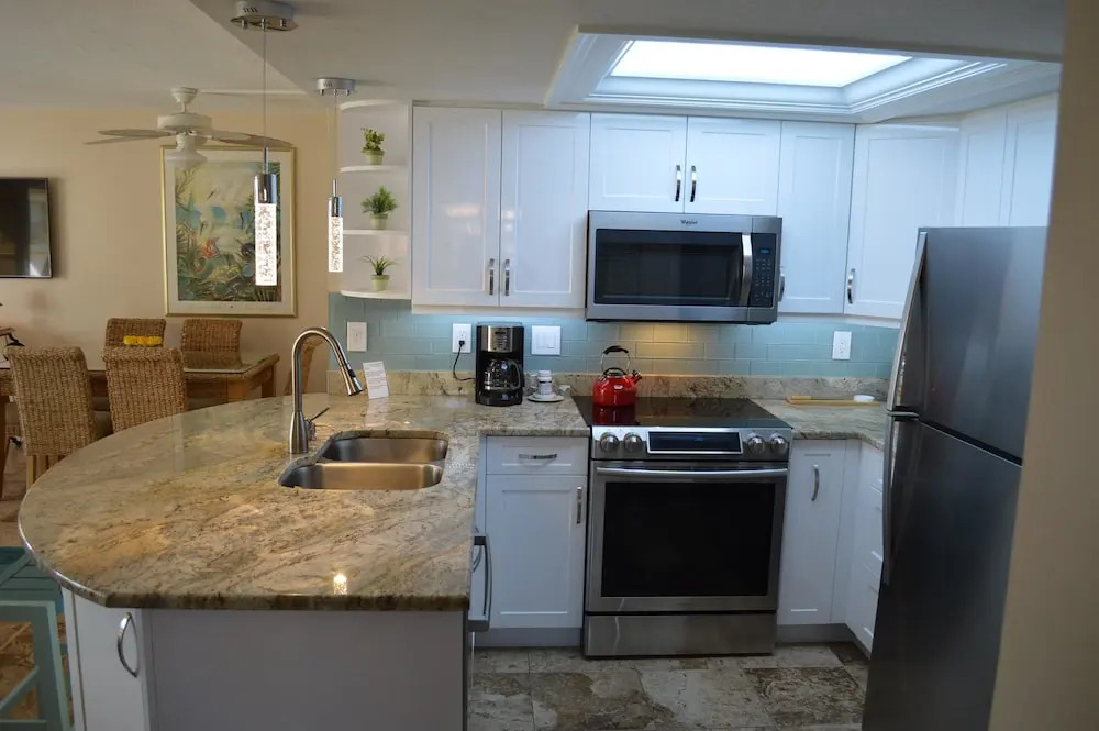 Cove II 811F 2 Bedroom Condo By Midnight Cove II
