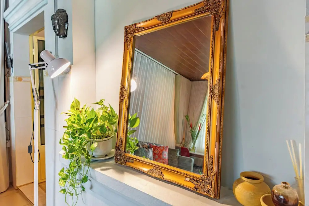 Cozy 1990s Khmer Style Flat in Heart of Tonle Bassac