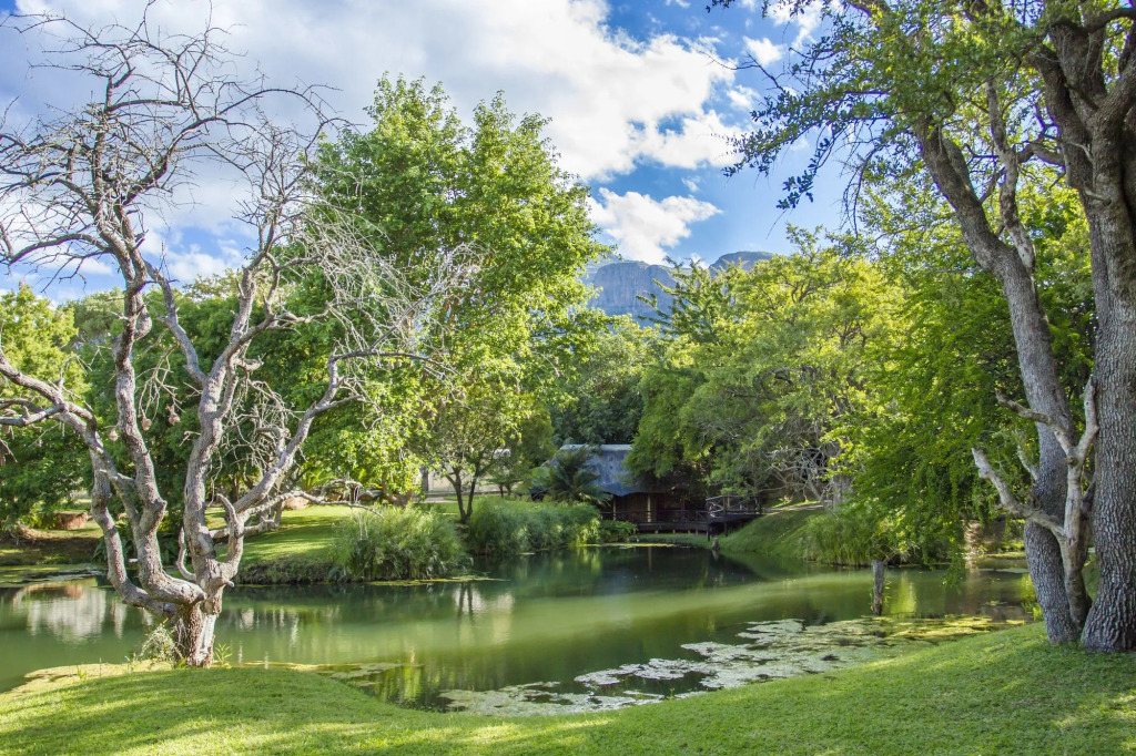 LittleBush Private Lodge