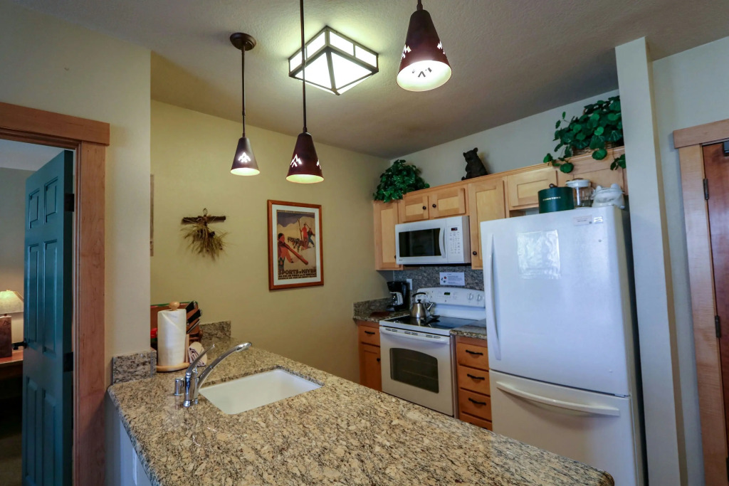 Sunstone #208 Condo