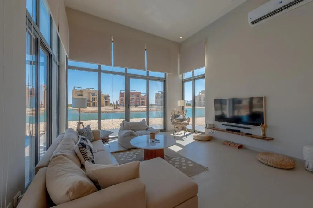Long Island Gouna 5BR Tawila Beach House & Pool