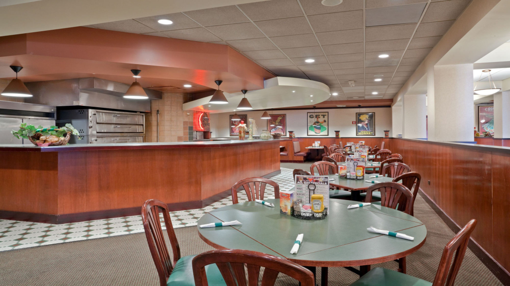 Holiday Inn Hotel & Suites Overland Park-West by IHG