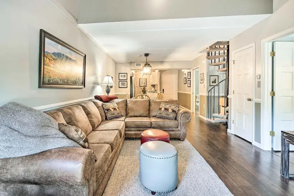 Cozy Gatlinburg Condo ~ 2 Mi to National Park!