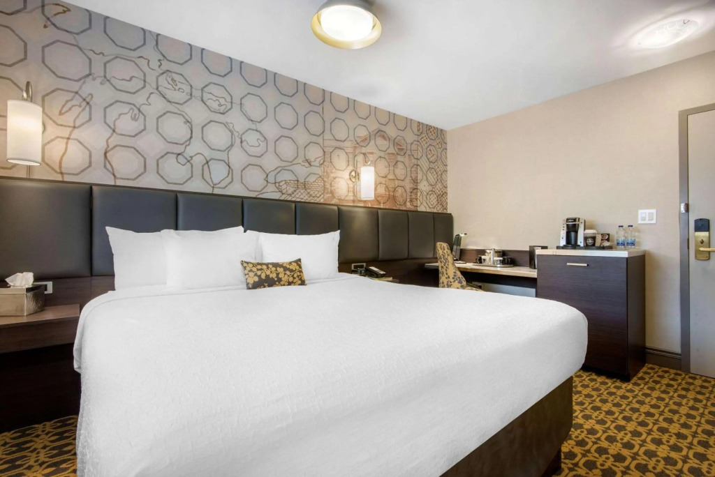 The Champlain Waterfront Hotel, an Ascend Collection Hotel