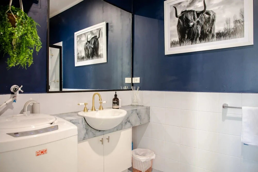 Cozy 3 Bedroom Apartment In The Heart Of Melbourne CBD