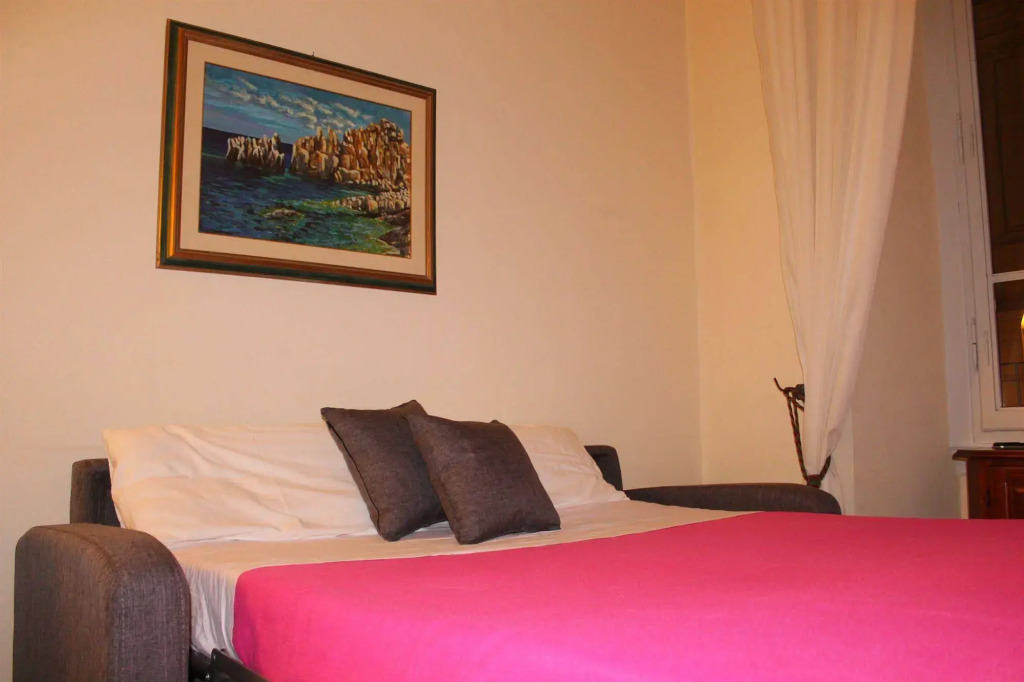 THREE APARTMENTS Via Roma