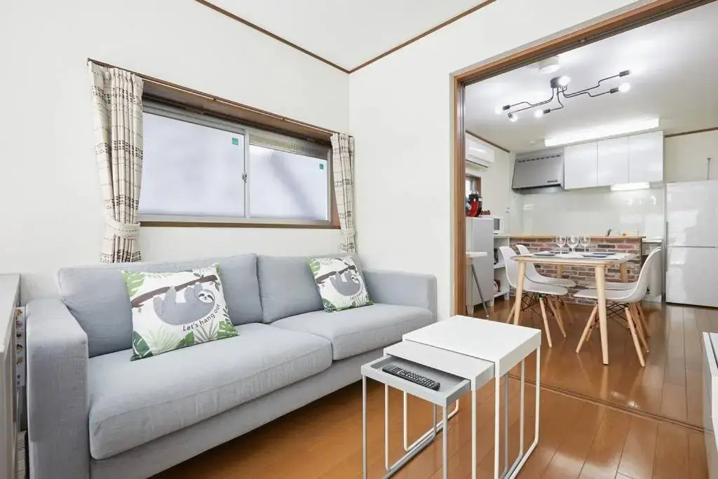 Shinjuku Area House with 3BR 2-min to Metro