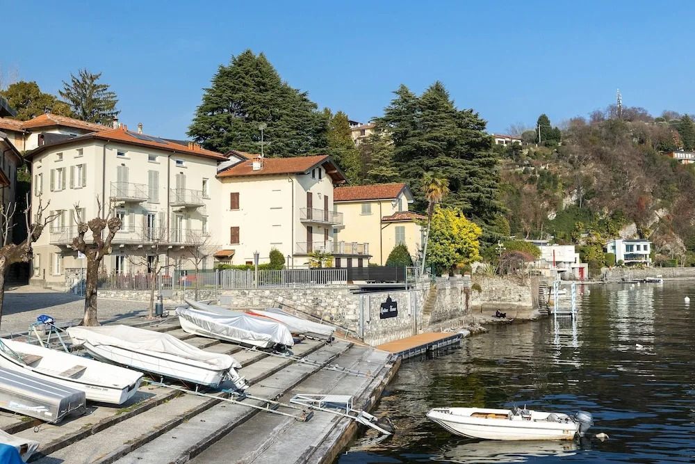 Lakeside Luxury Apartment in Lake Como