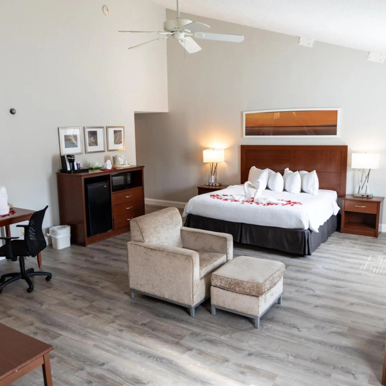 Iris Hotel Cape Cod