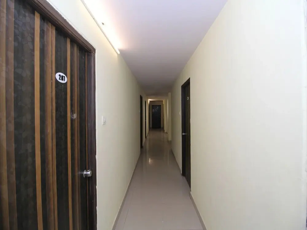 OYO 22681 R Inn