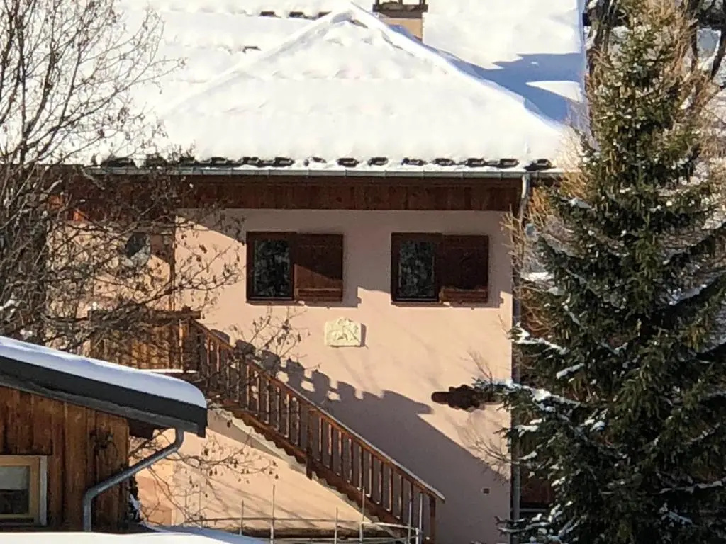 Chalet 5 pièces 10 personnes, 4 étoiles, animal accepté, parking, jardin - FR-1-263-465