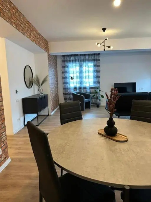 City Center Accommodation - 302