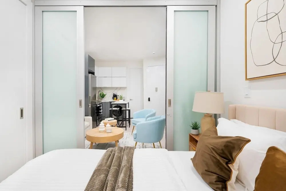 317-2a Sleek Modern 1Br UES W D