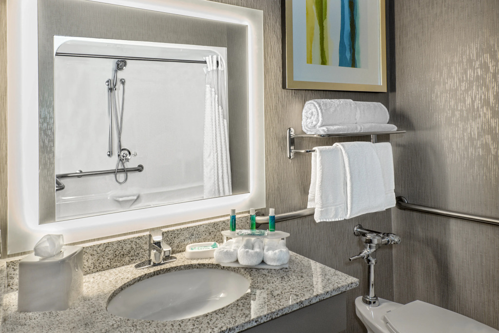 Holiday Inn Express Hotel and Suites Fort Worth/I-20