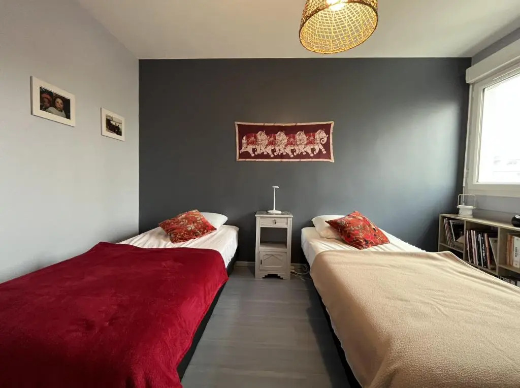 Bel appartement clair à 10mn du port à pied