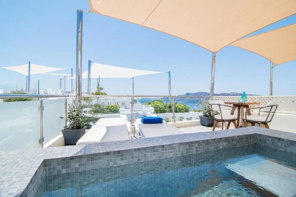 Enalion White Suites Oia