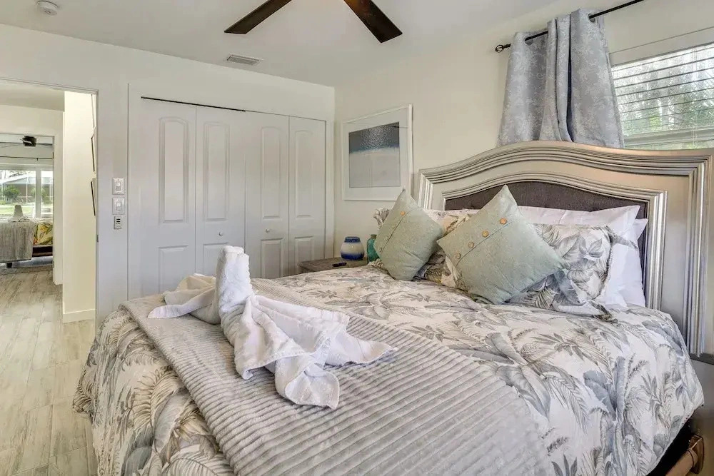 Fish & Swim: Waterfront Home w/ Dock in Cape Coral