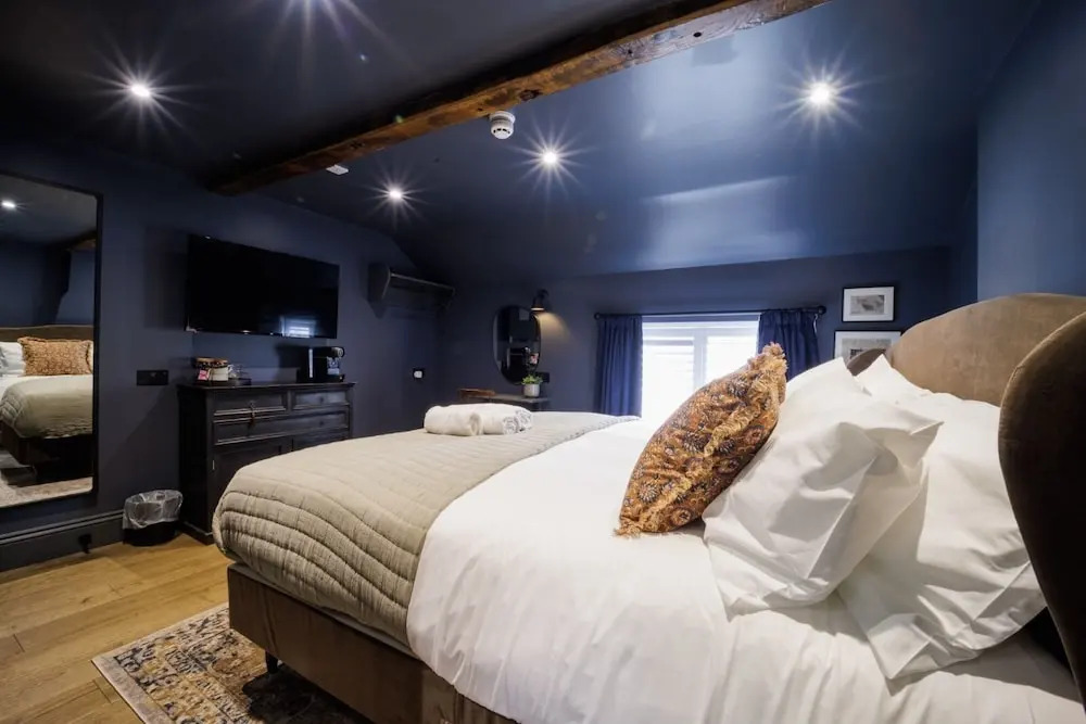 The Silk Rooms, at The Freemasons Inn