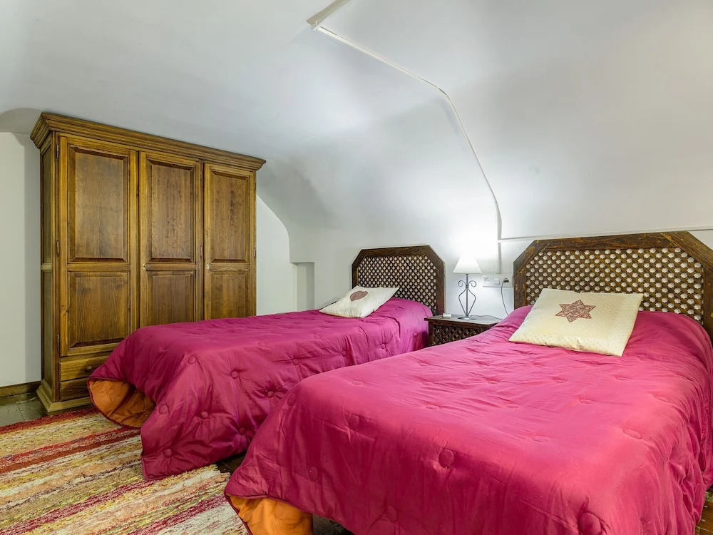Comfortable Apartment in Granada Near ski Area With Balcony