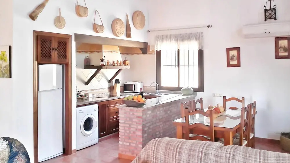 House With 2 Bedrooms in El Gastor, With Wonderful Lake View, Private