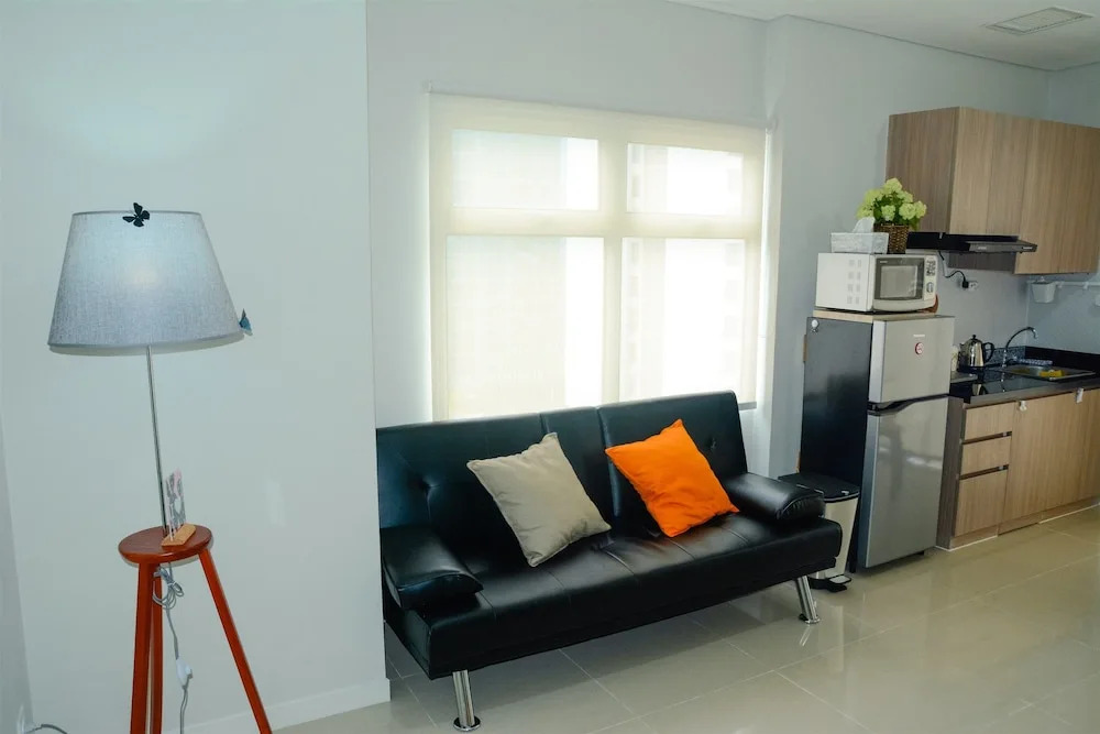 Cozy & Stylish Apartment W/ Great View At Madison Park