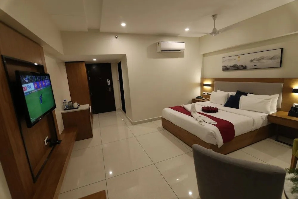 Sri Sri Sri Hotel