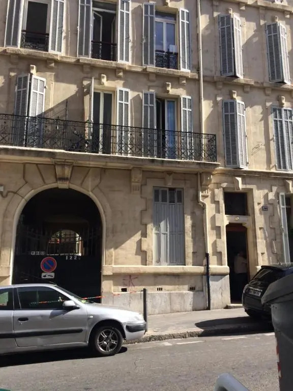 Charmant F4 Proche de la Gare Saint Charles