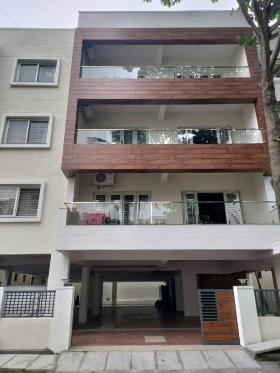 Castle BGR Service Apartments
