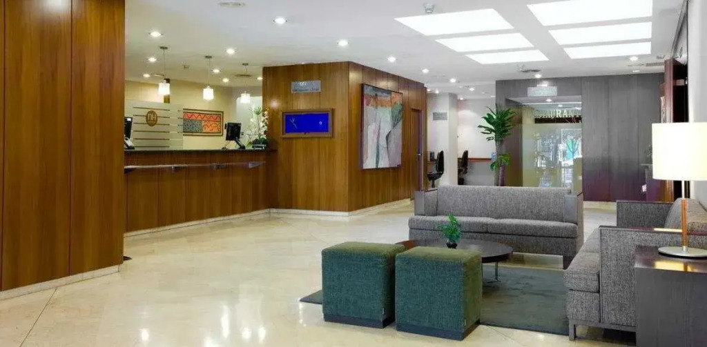 iStay by NH Ciudad de Valencia Hotel