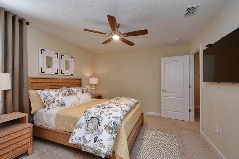 Rolling Fairway Home #1423 5 Bedrooms 4.5 Bathrooms Home