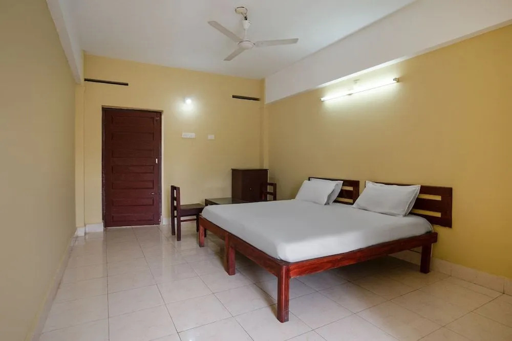 Spot On 49545 Sangamam Tourist Home