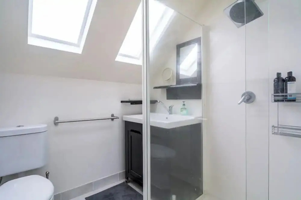 Cozy Apartment w/ Terrace Close to City Center