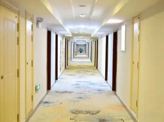 shanshui Collection Hotel (Shucheng Huaqiao Road Wanda Plaza)