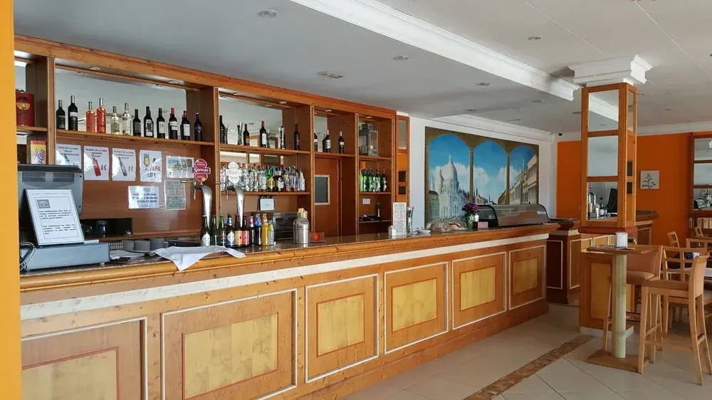 Suite Hotel Puerto Marina