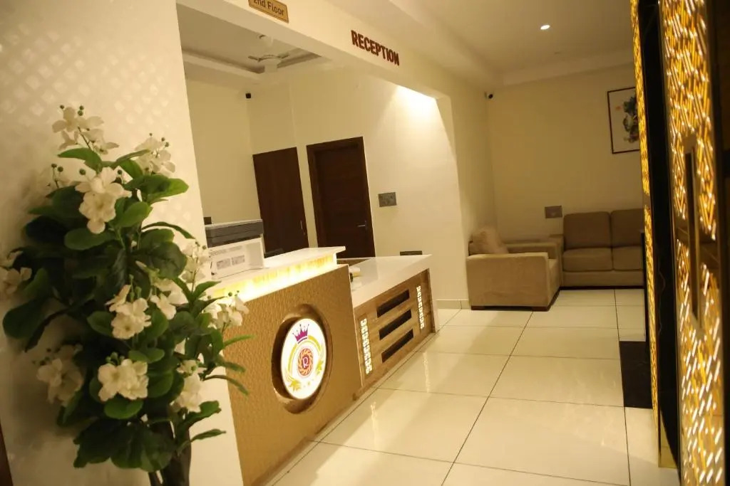 Rajathadri Royal Inn