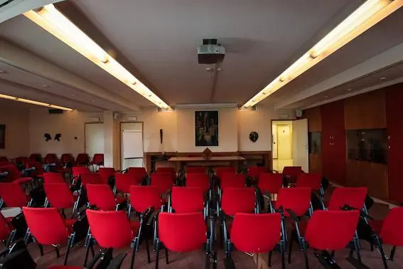 Kaire Hotel
