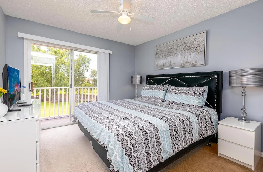 952lb 3 Bedroom Townhouse