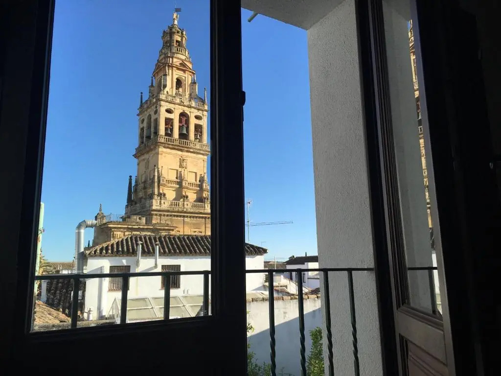 Apartamentos La Hoguera