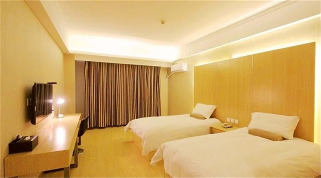 Starway Hotel Qingdao Taidong Pedestrian Street