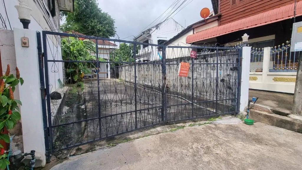 Velawarin Hotel