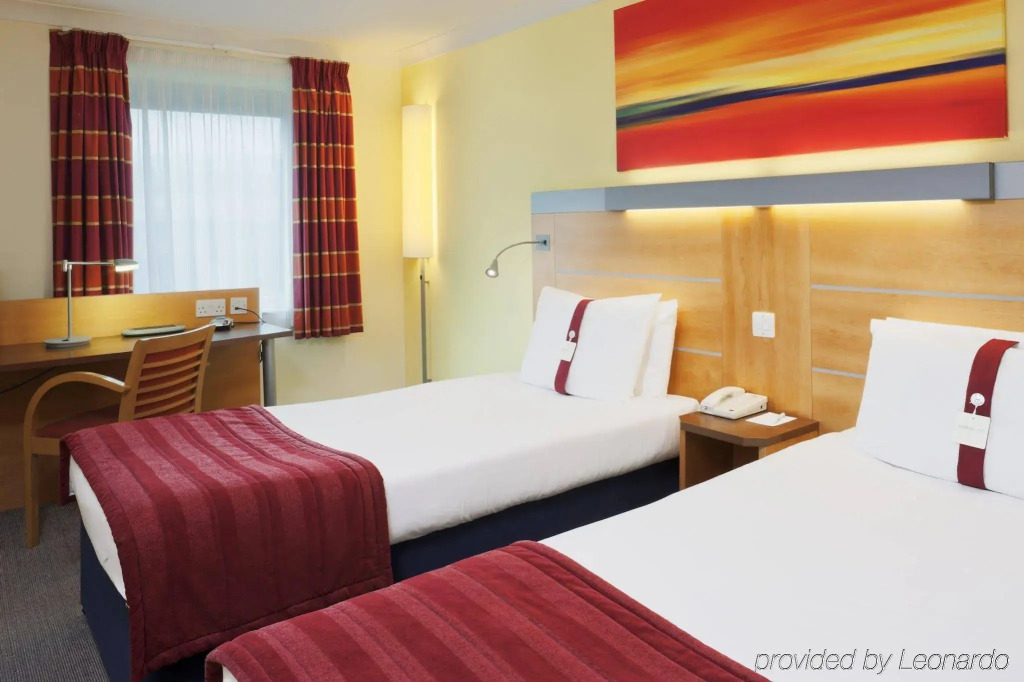 Holiday Inn Express London-Swiss Cottage