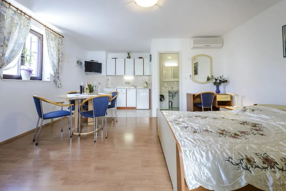 Apartments Pero