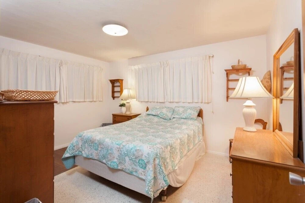 Cozy Cottage #212085 2 Bedrooms 2 Bathrooms Cottage