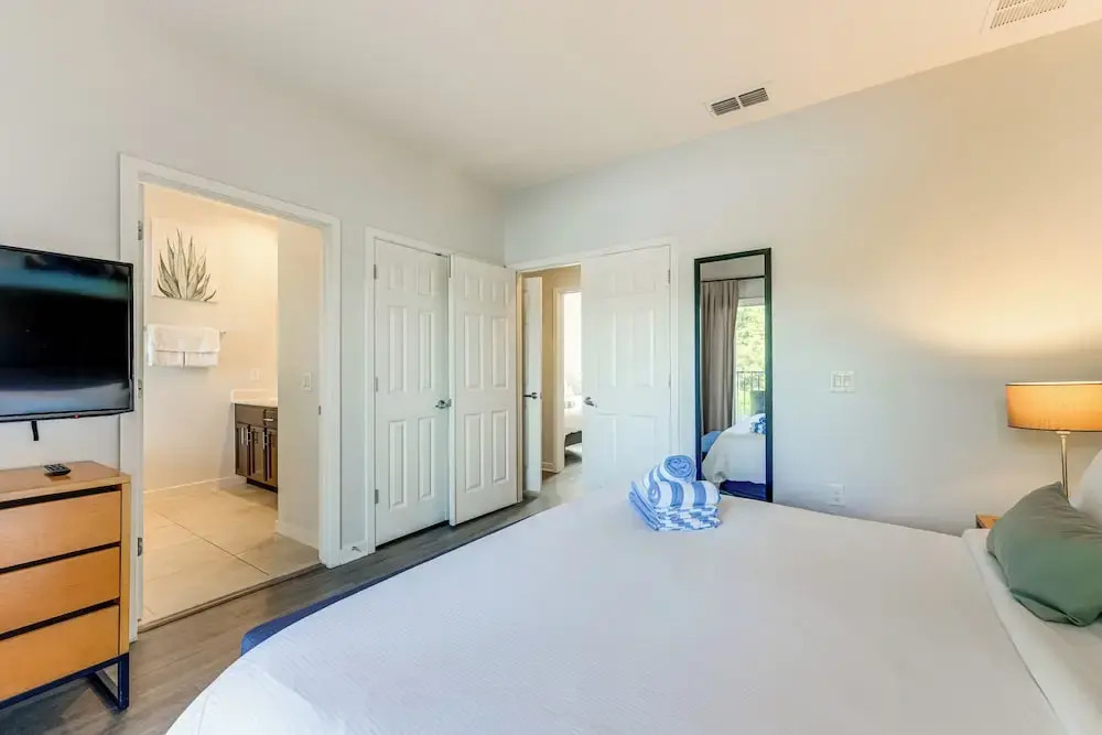 3 Mi to Disney: Retreat w/ Hot Tub & Resort Perks!