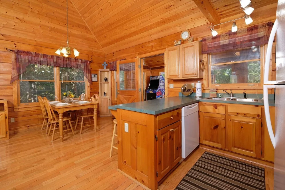 Ultimate Seclusion 1 Bedroom 2 Bathrooms Cabin