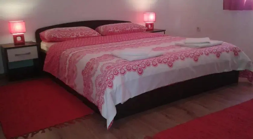 Apartment Luka