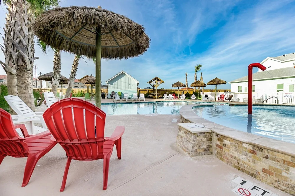 Nautical Nemo Cay Next To Waves Resort 5 Bedroom Townhouse