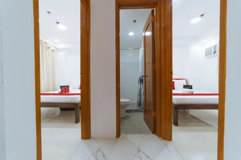 RedDoorz @ DBuilders Rooms Bangkal Makati
