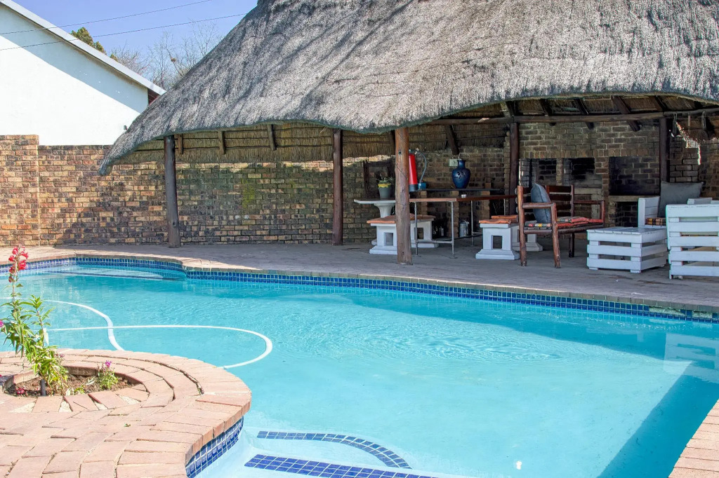 Woodpecker's Inn Guest House