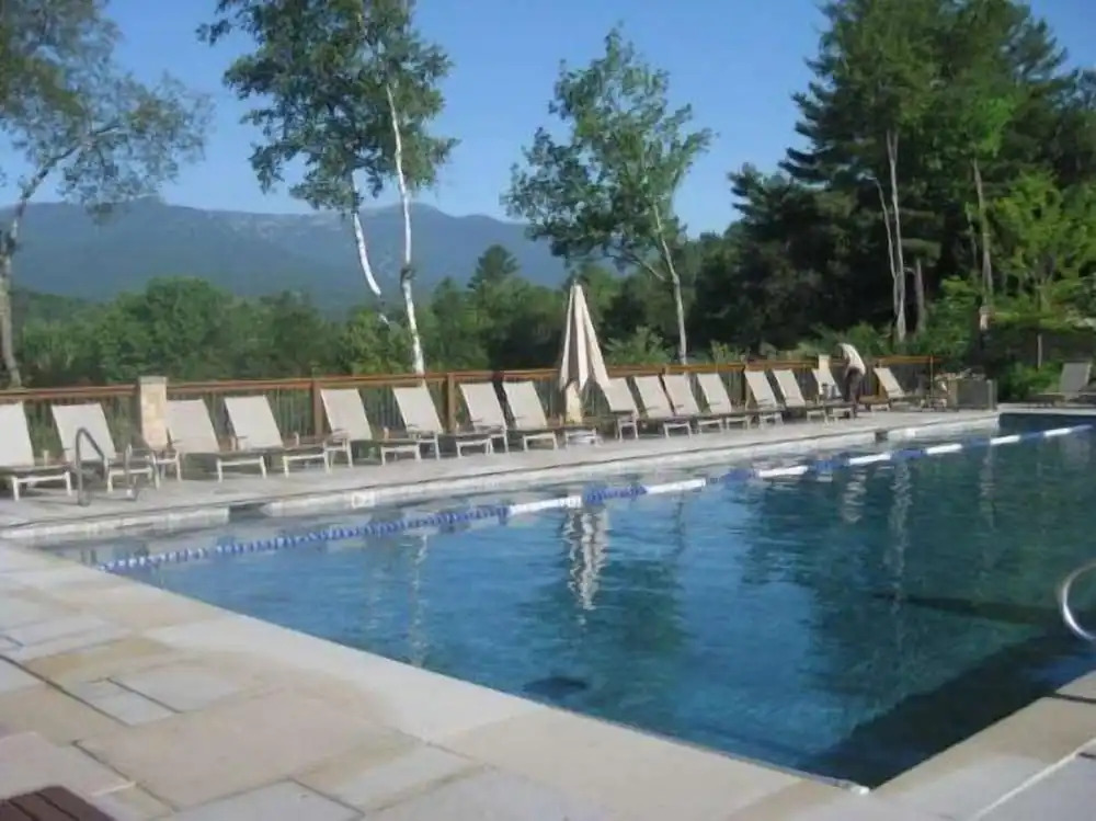 Upscale 3BR Topnotch Overlook